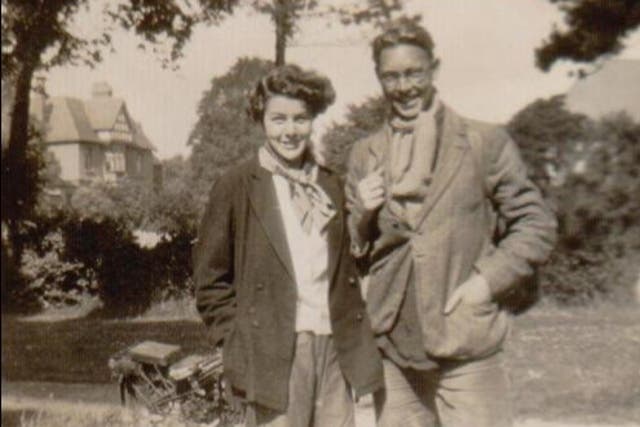 <p>George Green with his wife Nancy, who both went to Spain during the civil war </p>