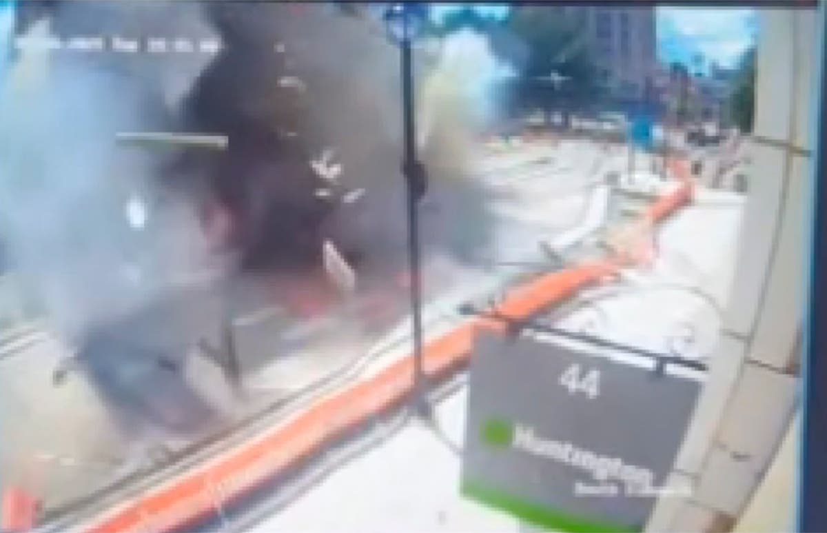 Building explosion kills bank employee, injures 7 others in Youngstown