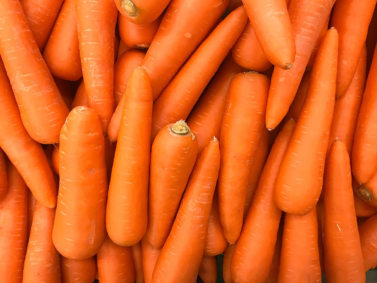 Carrots linked to one death amid E coli outbreak