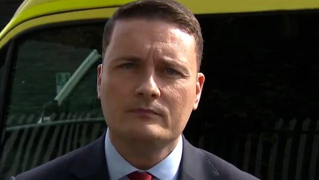 <p>Streeting refuses to say why Elphicke allowed in Labour party but not Abbott.</p>