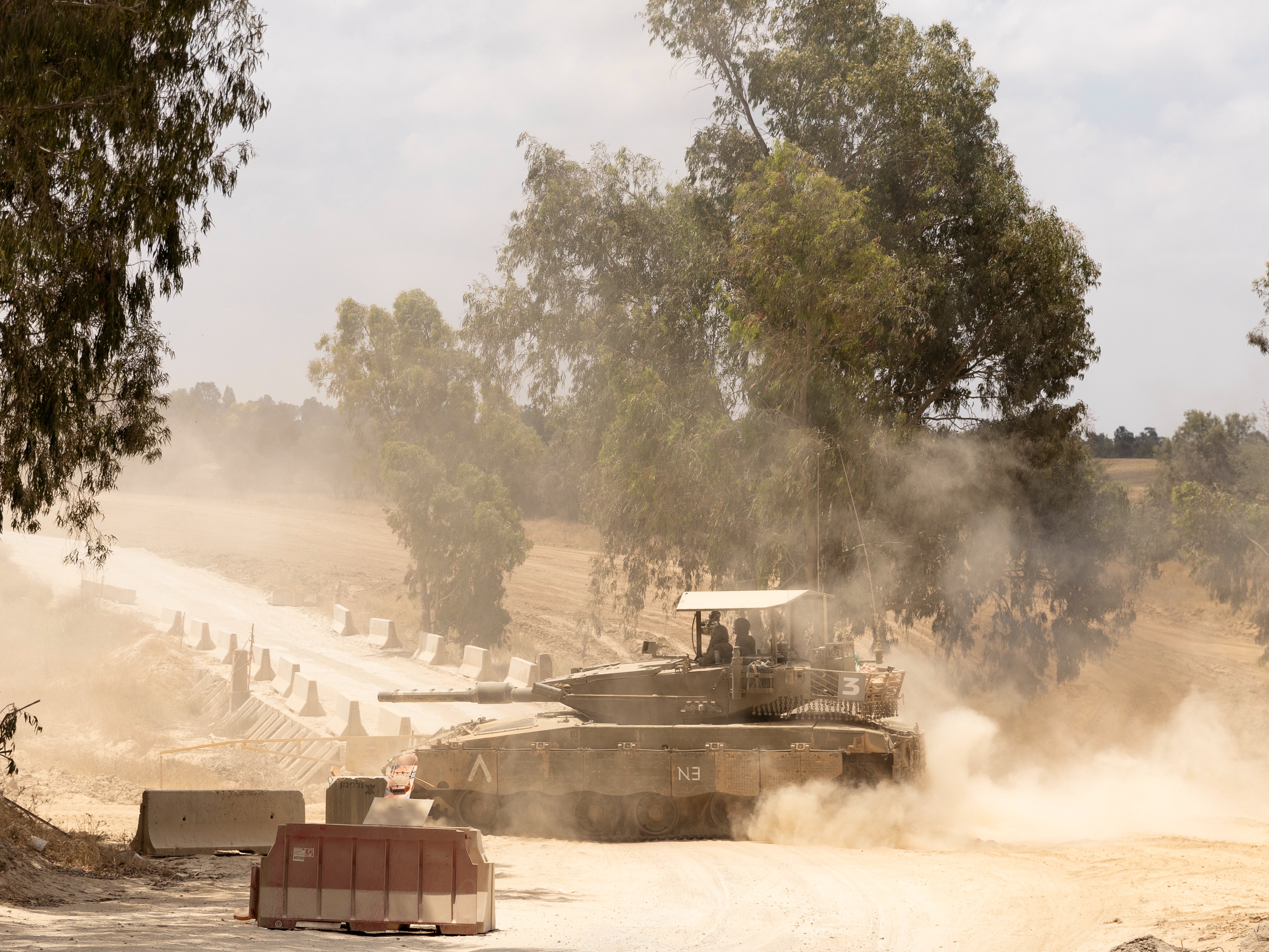 Israeli tanks pressed further into Rafah