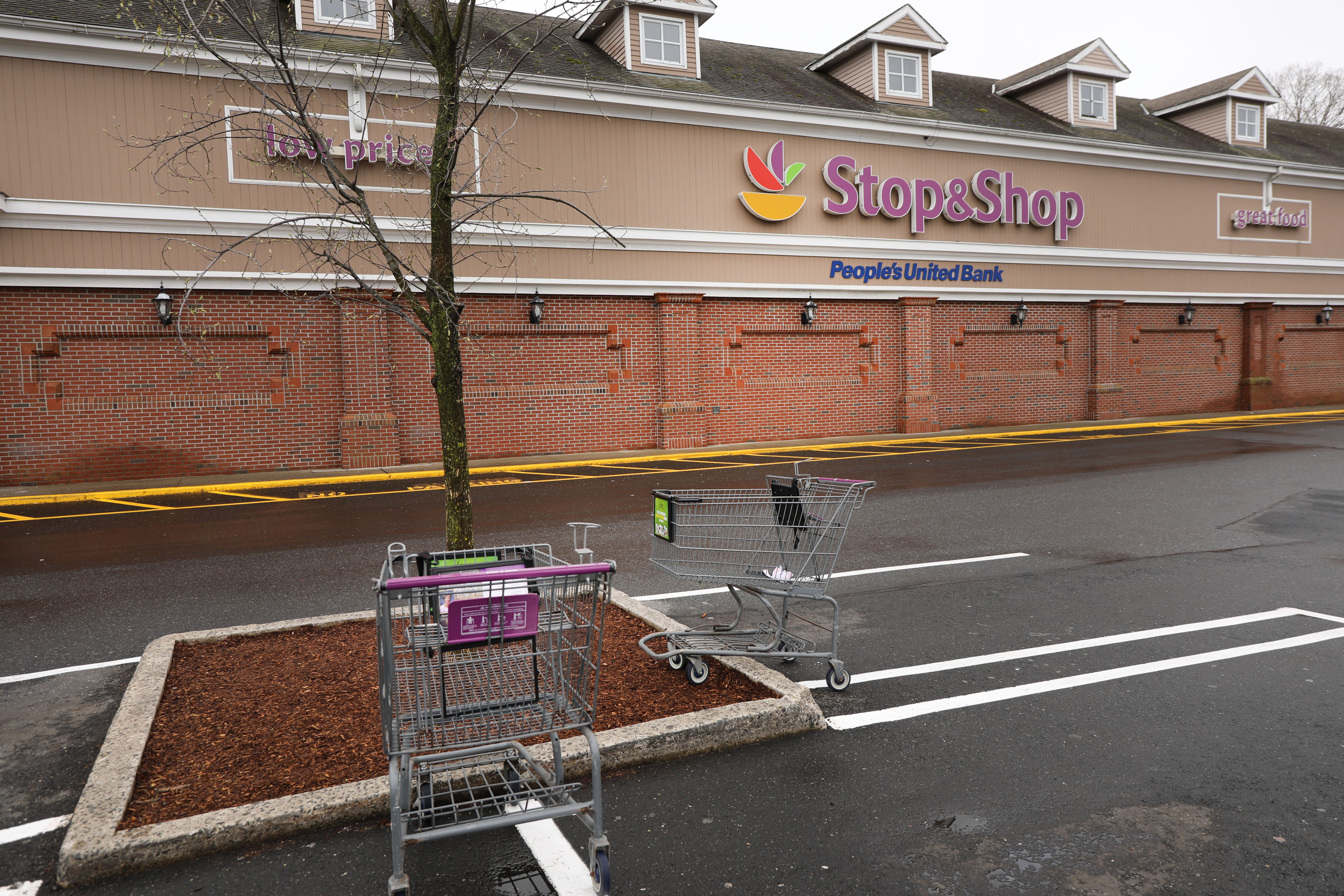 Stop & Shop will close an unspecified number of ‘underperforming’ locations, following in the footsteps of several retailers this year