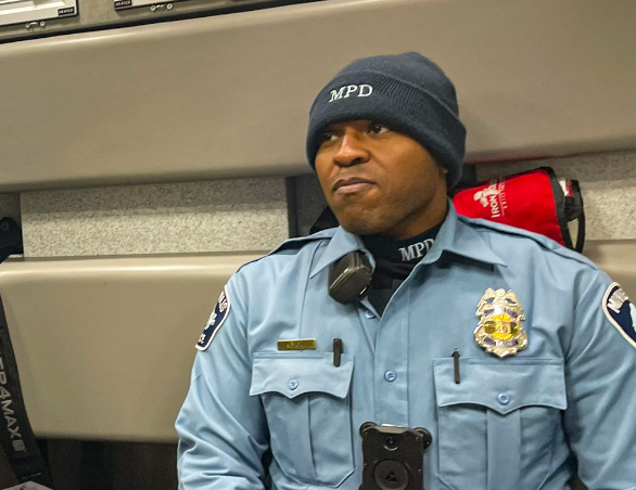 Decorated police officer shot dead in 'ambush' while treating 'gunshot victim' in Minneapolis - Vimarsana News