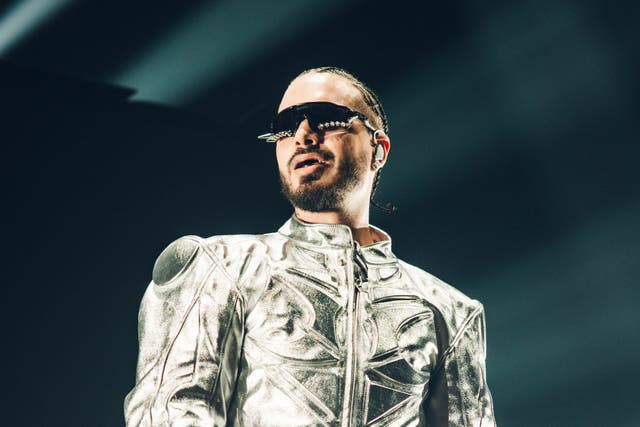 <p>J Balvin: ‘Latinos can be whatever we want, we don’t just work in construction’ </p>