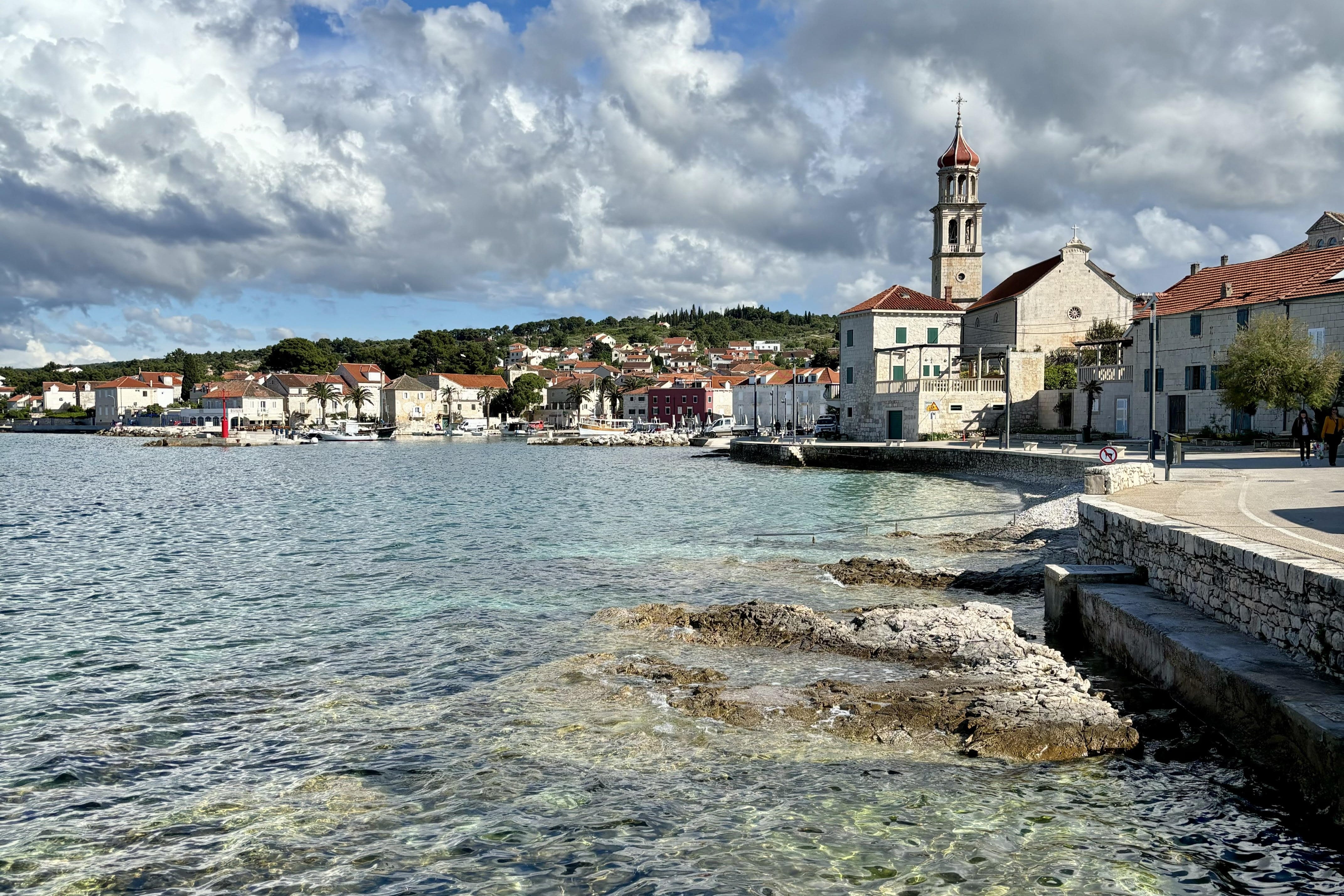 The shore at Sutivan, Brač