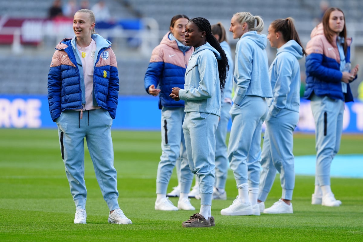 England vs France LIVE: Line-ups and teams news from Lionesses’ Euro 2025 qualifier tonight