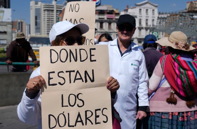 BOLIVIA-DÓLAR