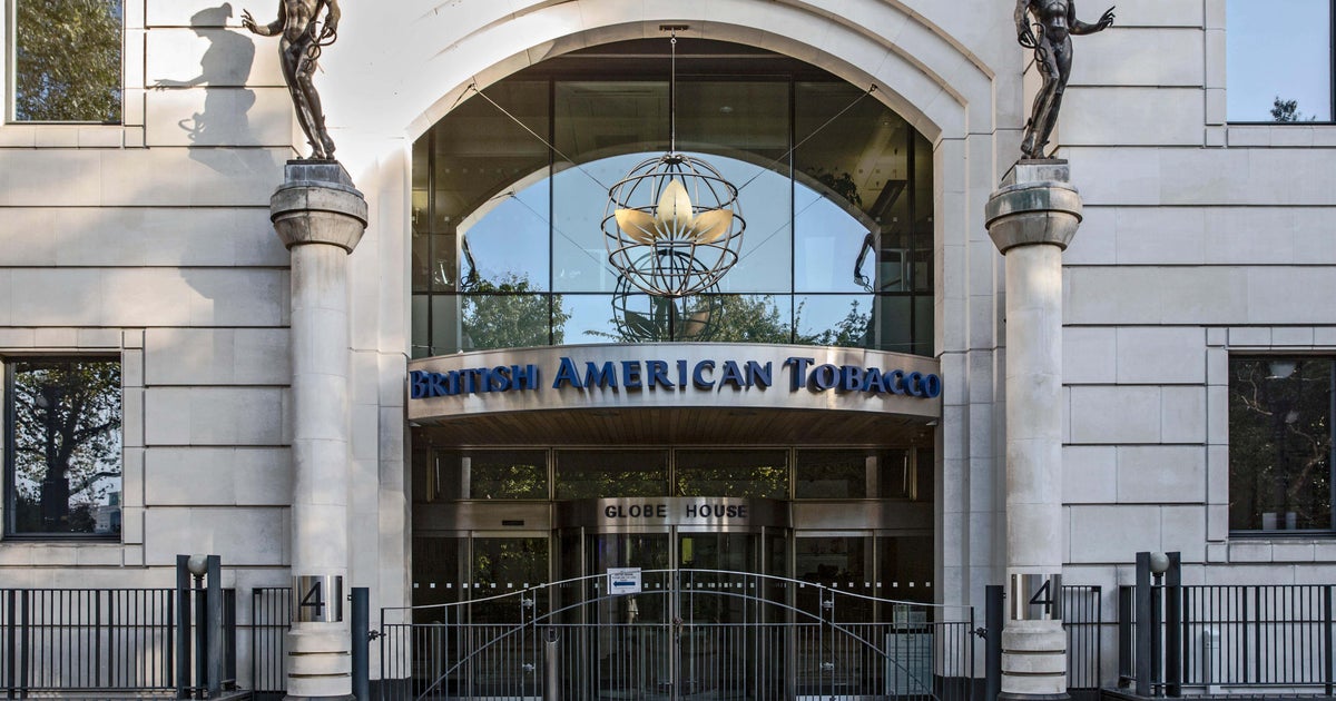 harmful substances in tobacco smoke Globe House, headquarters building of listed company British American (BAT) Temple Place, London WC2 Stock Photo Globe House: British American Tobacco