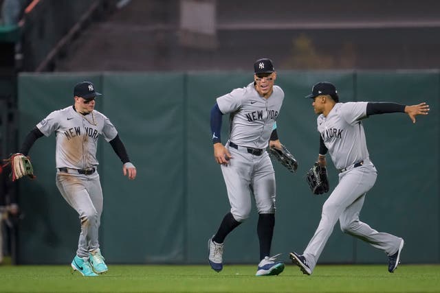 YANKEES GIGANTES