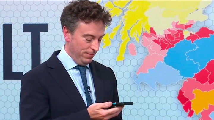 <p>Moment Grant Shapps hangs up phone live on TV when asked about losing his seat.</p>