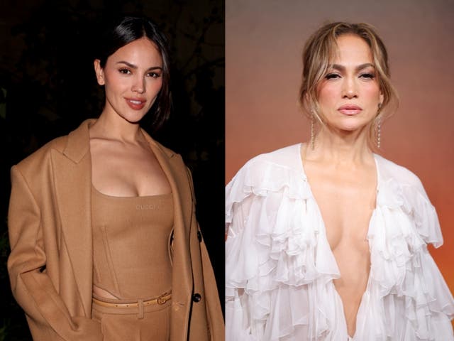 <p>Eiza González (left) has defended Jennifer Lopez</p>