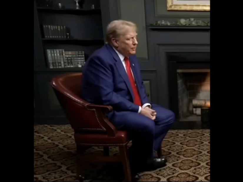 Donald Trump, during an interview with Fox News on 2 June, sits with his ankles crossed. A body language said that is one sign of “lower confidence” that Trump showed in his non-verbal cues in the interview.
