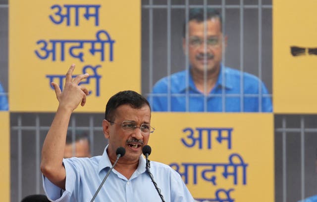 <p> Delhi chief minister Arvind Kejriwal addresses supporters at the party headquarters in New Delhi on 2 June</p>