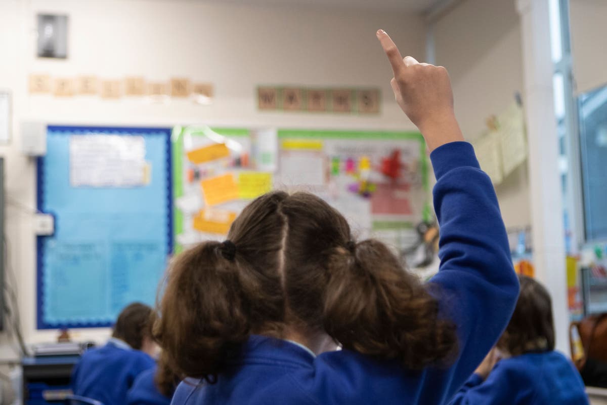 Teachers in Scotland reject latest pay offer