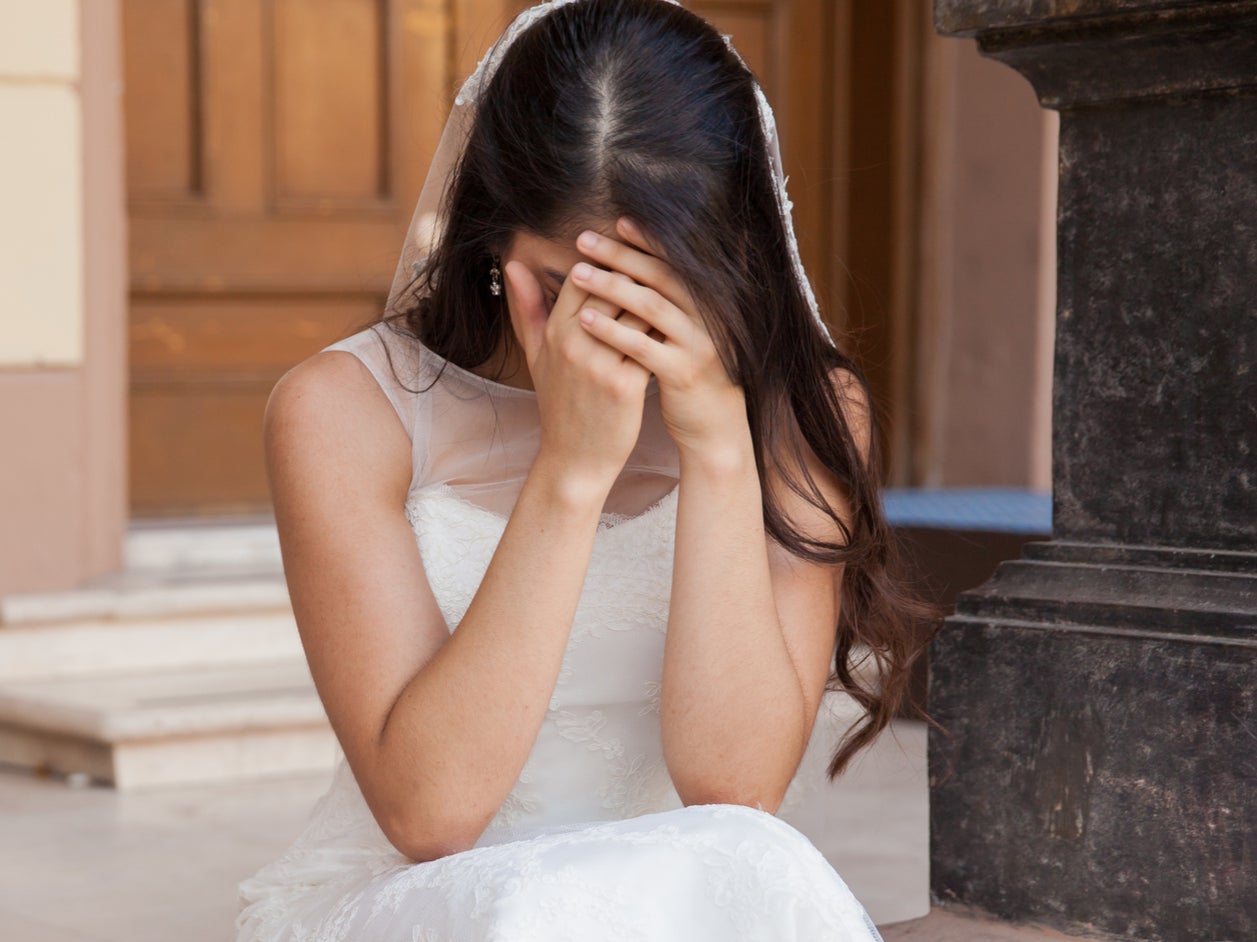 Bride tells her cousin she can’t be in the bridal party