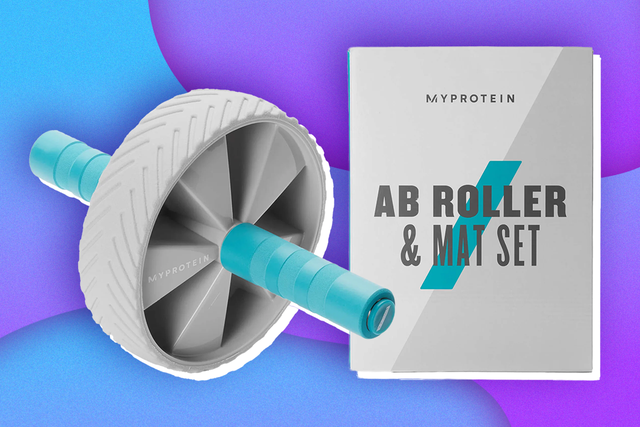 <p>The half-price ab roller also comes with its own mat, so you can roll anywhere there’s a flat surface </p>