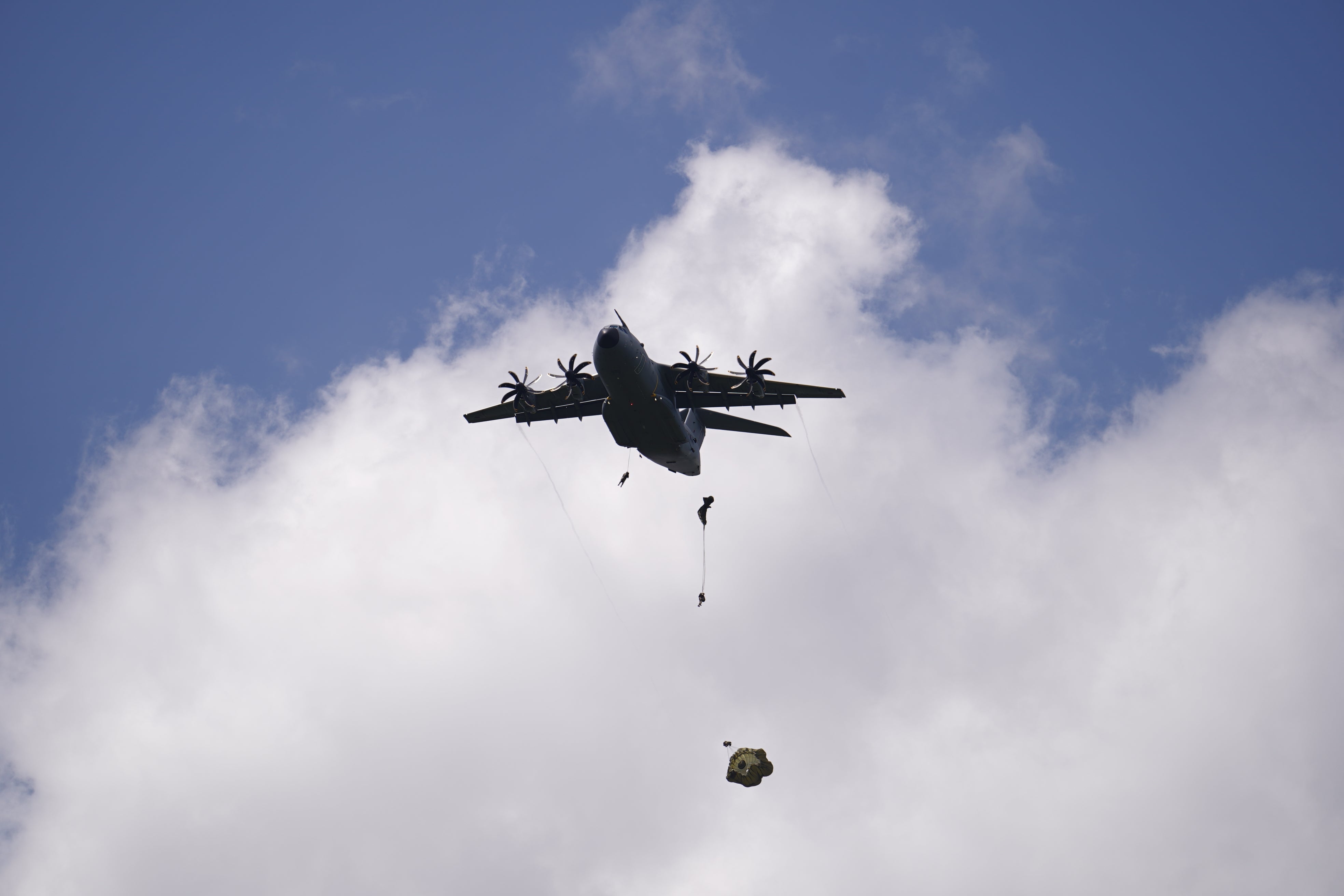 More than 300 soldiers parachuted, including jumpers from Belgium and the United States
