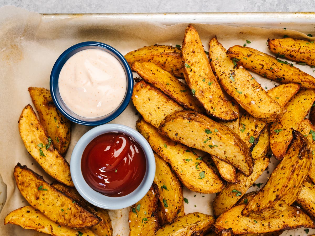 crispy-air-fryer-potato-wedges-recipe-united-arab-emirates
