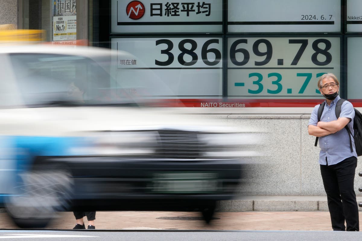 Stock market today: Asian stocks are mixed ahead of key U.S. jobs data