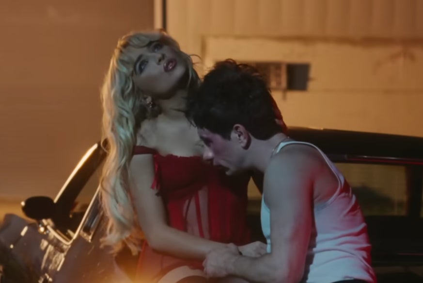 Sabrina Carpenter - Figure 4