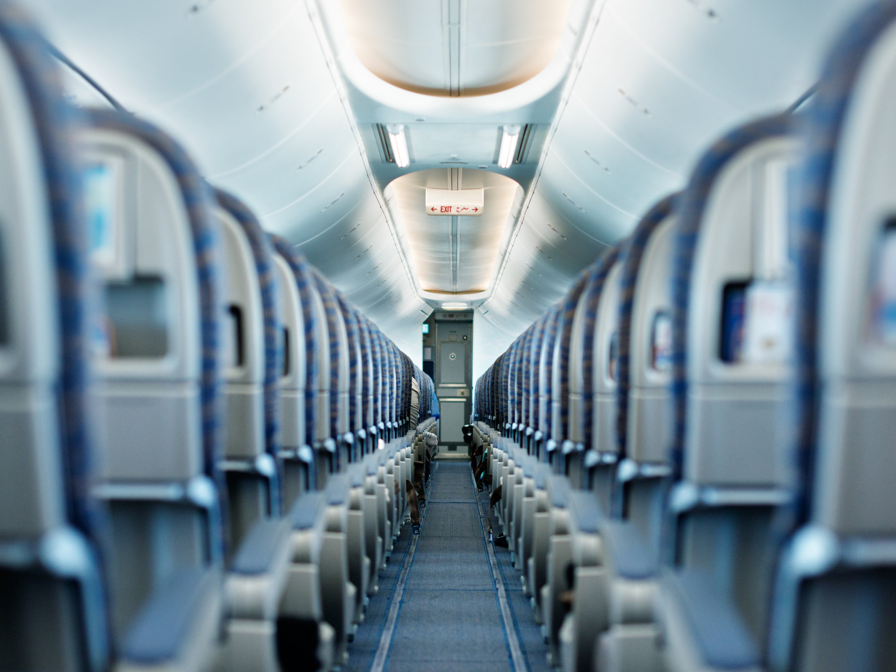 Experts share tips on best plane seats to avoid turbulence