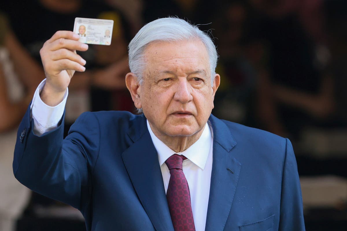 Mexico's president vows to press ahead with changes to Constitution despite market nervousness