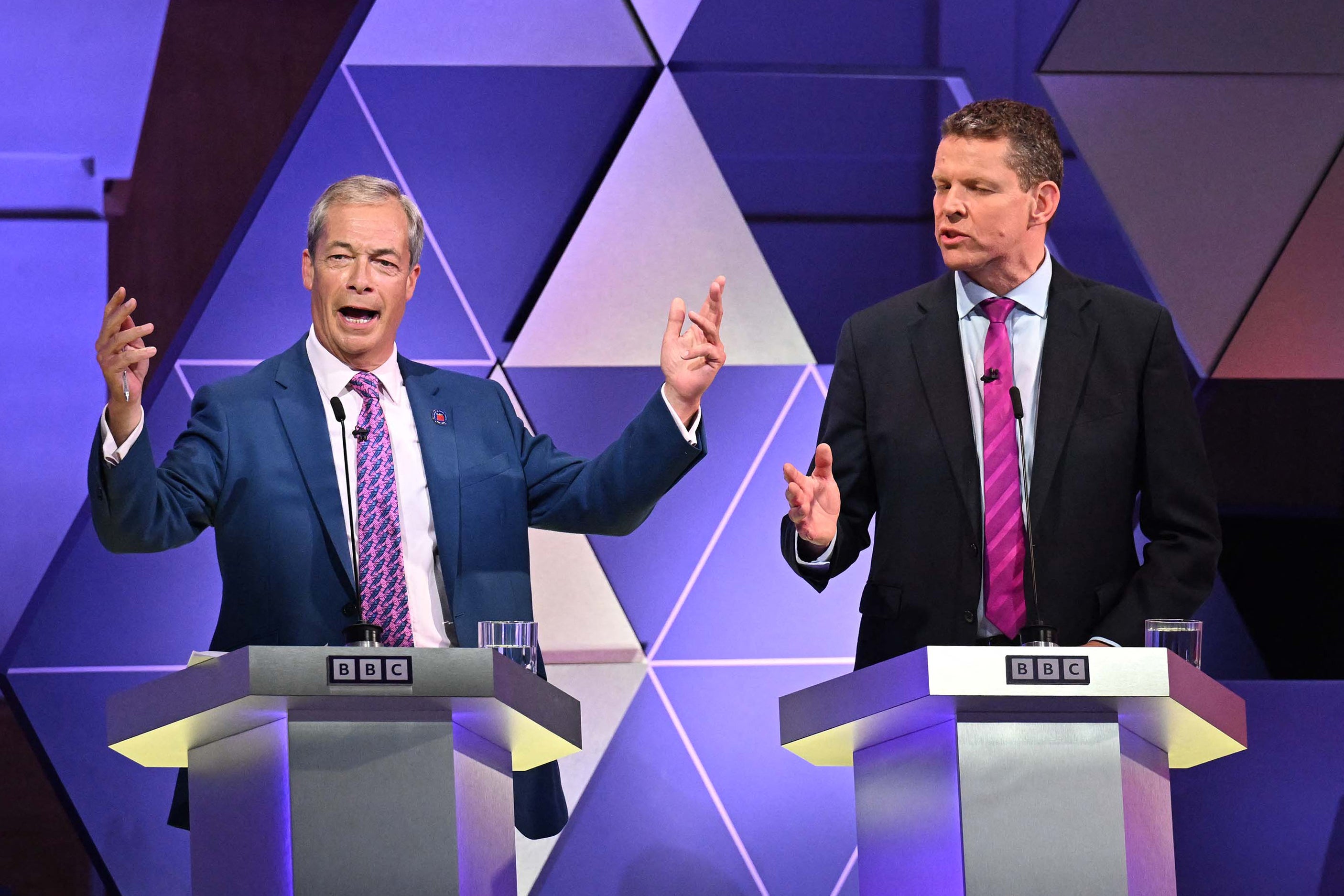 Farage argues with the panellist from Plaid