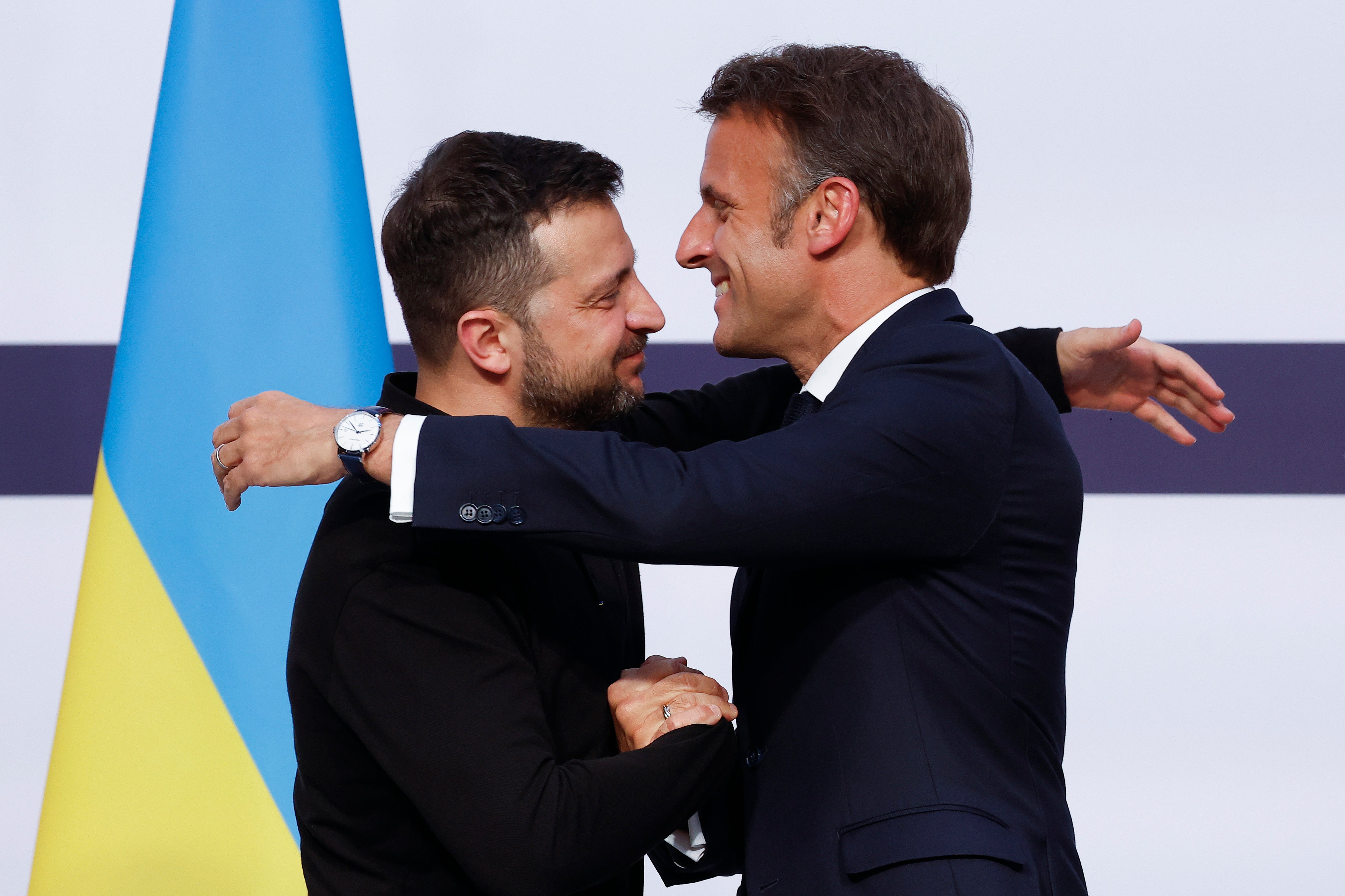 French President Macron receives Ukrainian President Zelensky in Paris