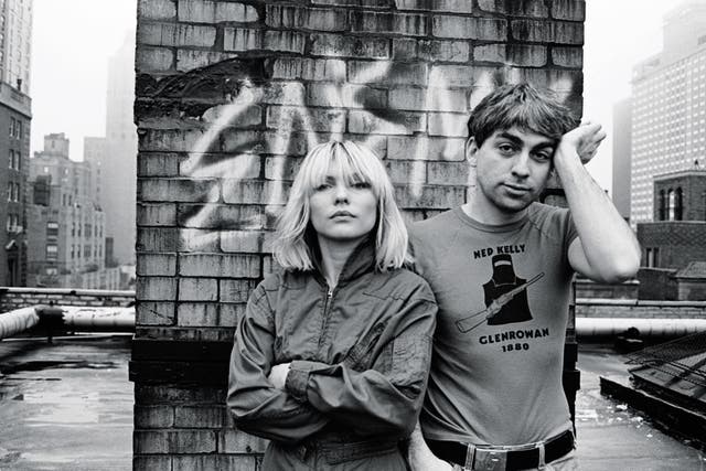<p>Deborah Harry and Chris Stein of Blondie on their rooftop in New York City on 28 November 1980</p>