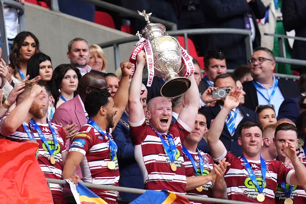 It’s a pretty special squad we’ve got here – Liam Farrell reflects on Wigan win