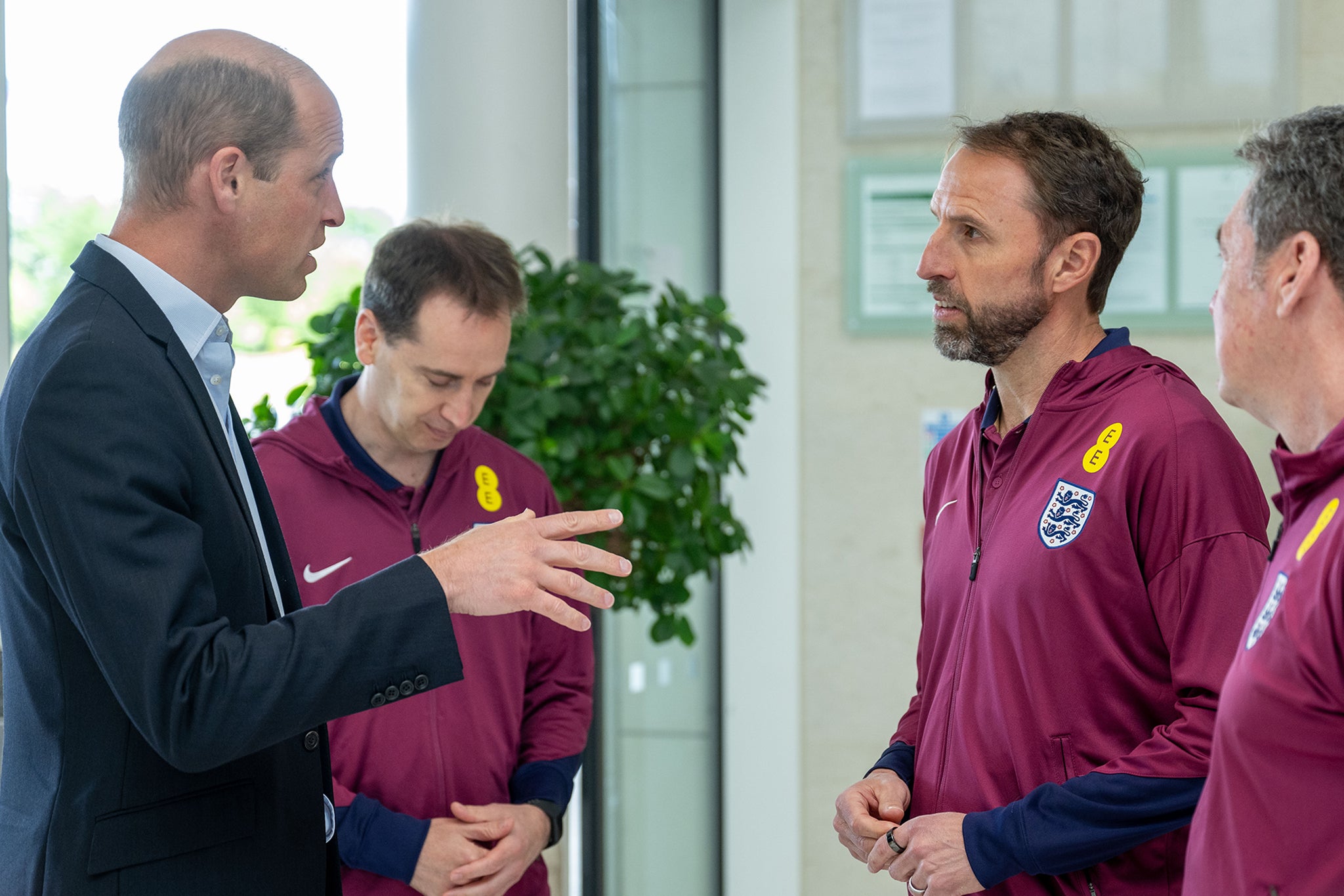 O príncipe William conheceu a seleção inglesa antes do Campeonato Europeu deste ano