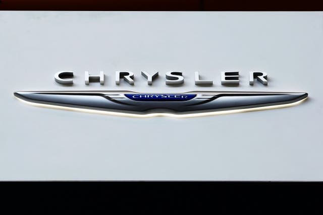 CHRYSLER-VEHÍCULOS FALLAS