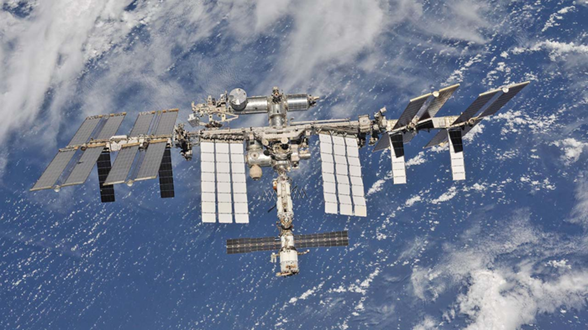 ISS astronauts exposed to mutant superbugs that evolved in space | The ...