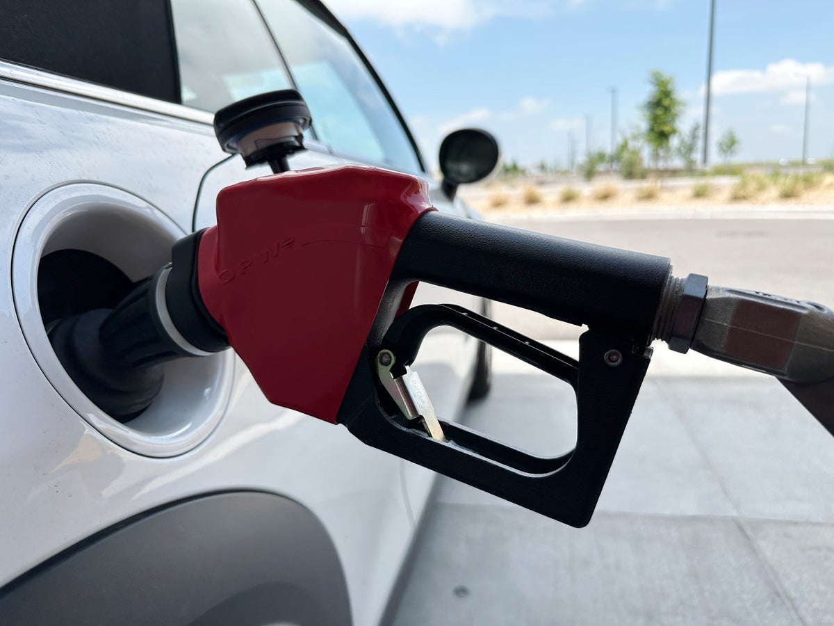 US gas prices are falling. Experts point to mild demand at the pump ahead of summer travel