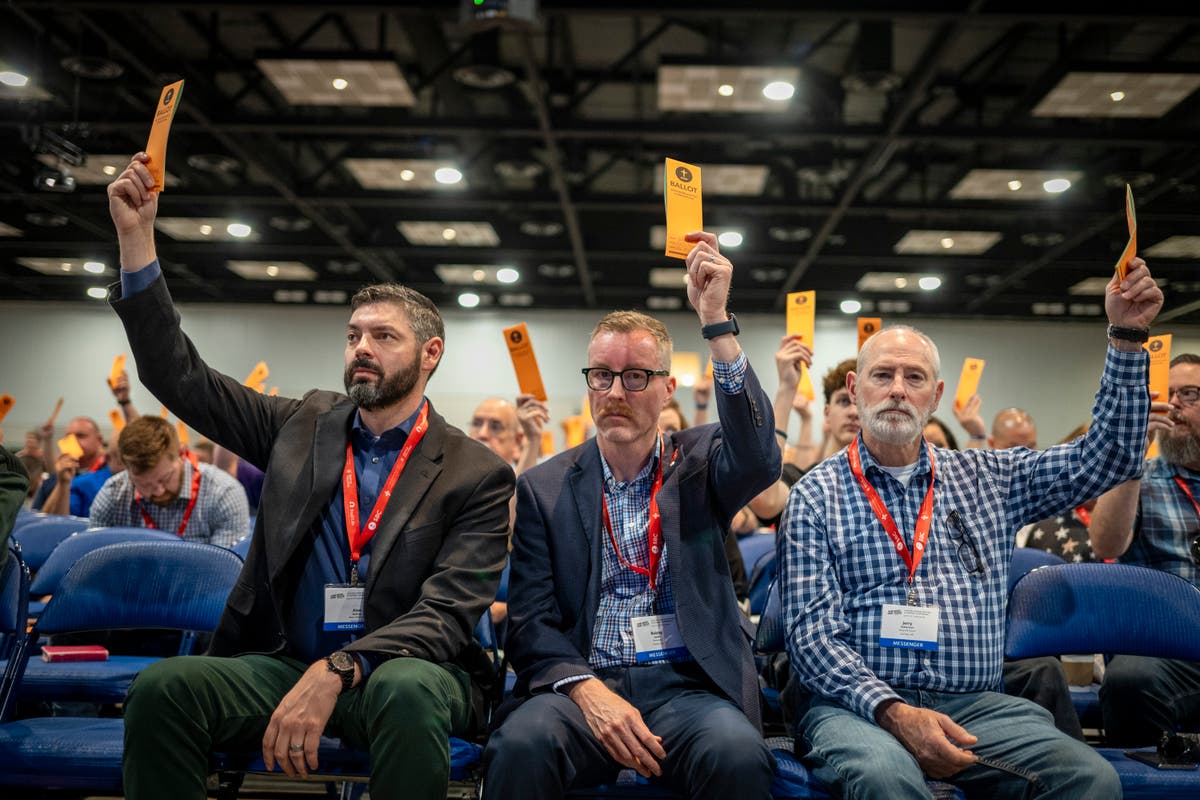 Southern Baptists expel Virginia church for claiming women can be pastors Southern Baptists expel Virginia church for claiming women can be pastors