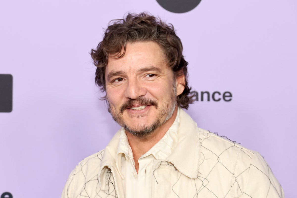 Pedro Pascal shares starstudded Fantastic Four cast…