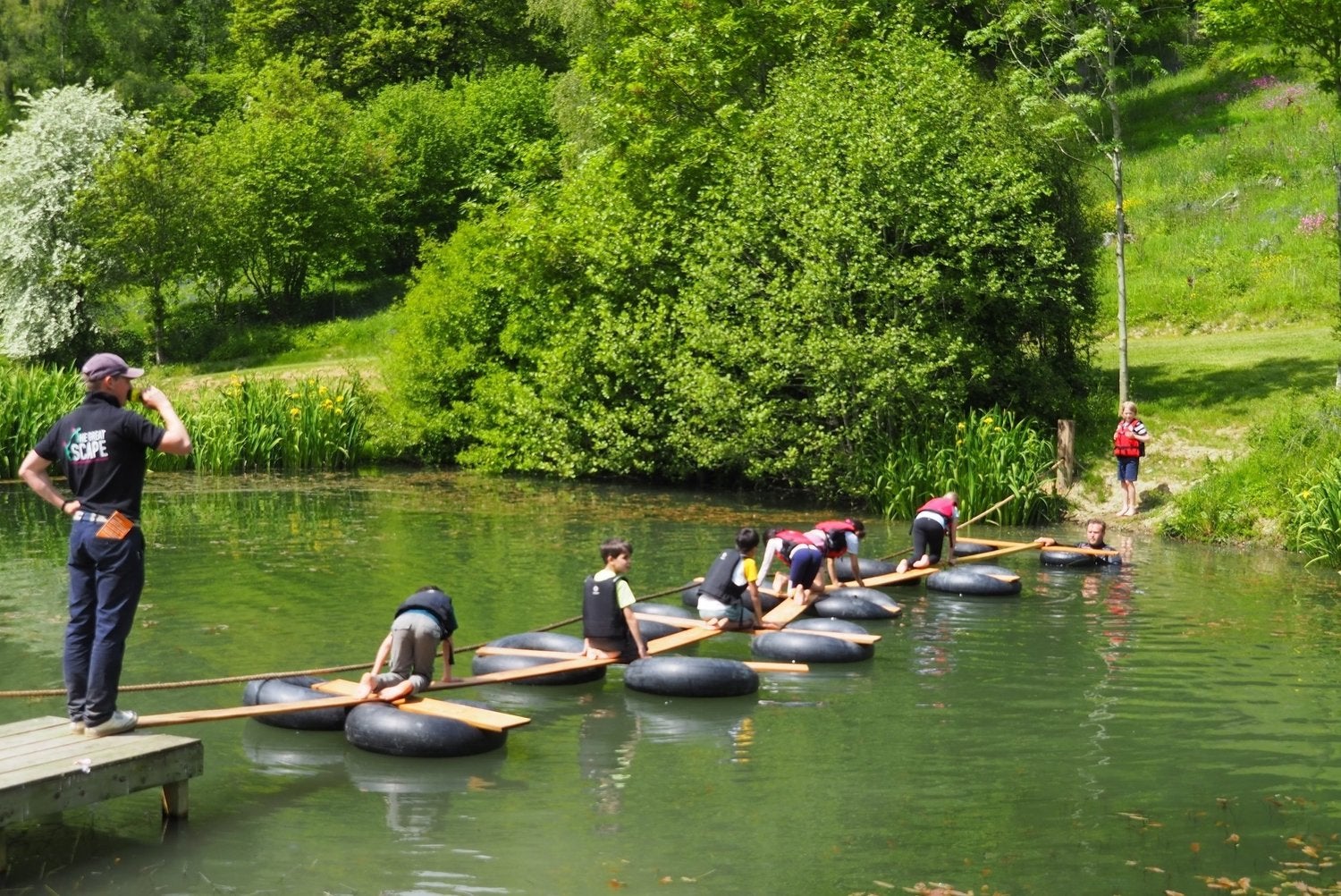 خانواده جو در خانه بزرگ هاگلی