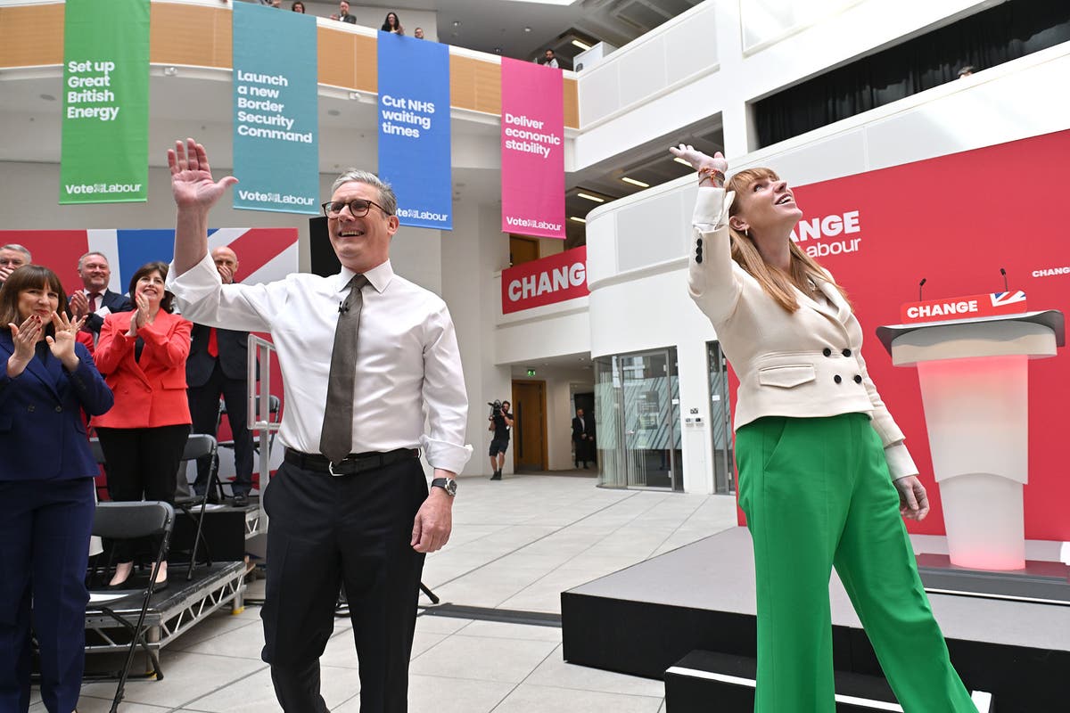 Starmer hopes Labour&rsquo;s pro-business, pro-worker manifesto will seal the deal with voters