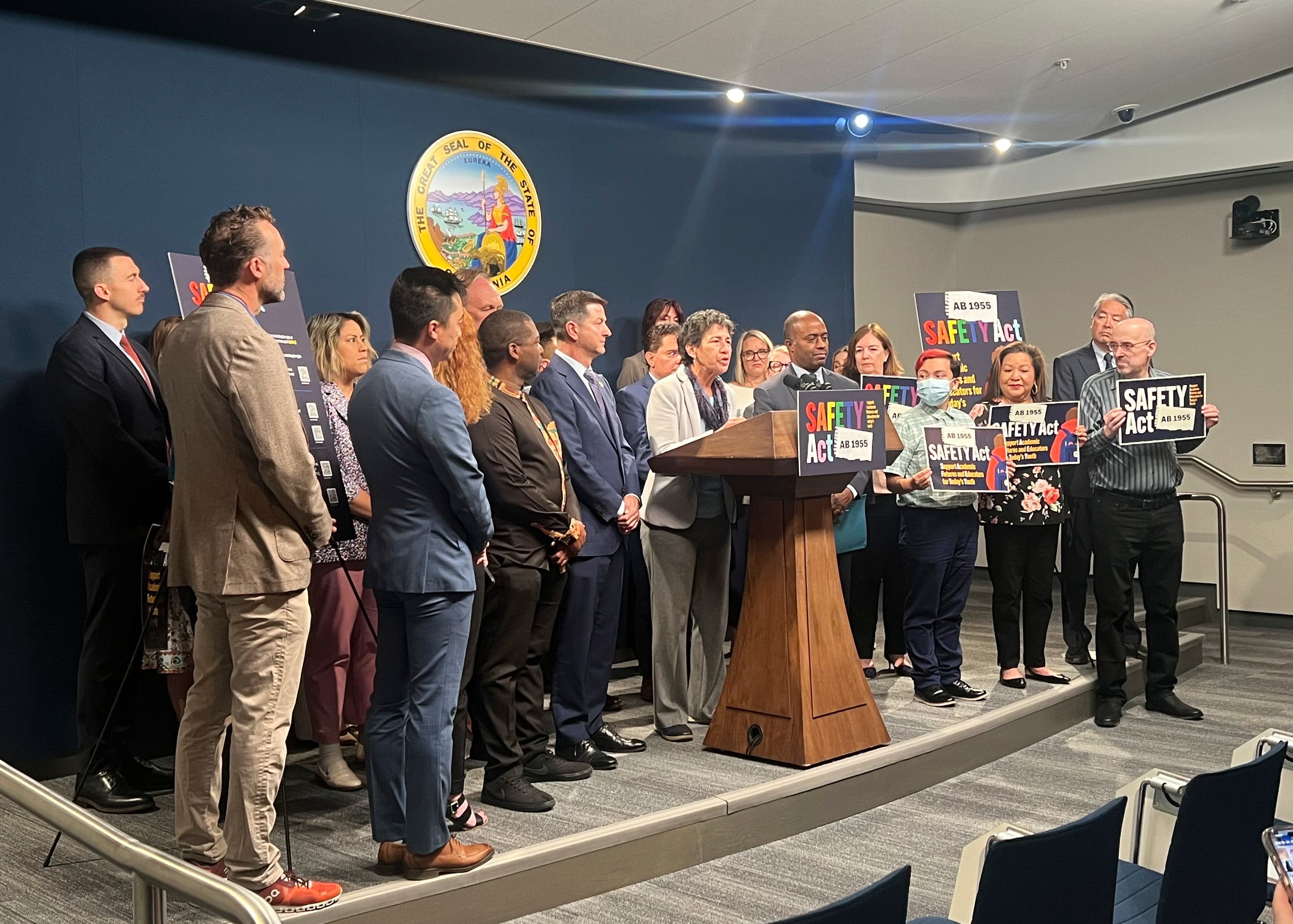 California Senate approves ban on schools notifying parents of their child's pronoun change - Vimarsana News