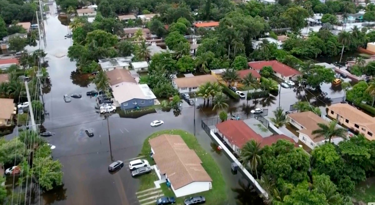 Florida prepares for ‘life-threatening’ flooding after tropical storms swamp southern part