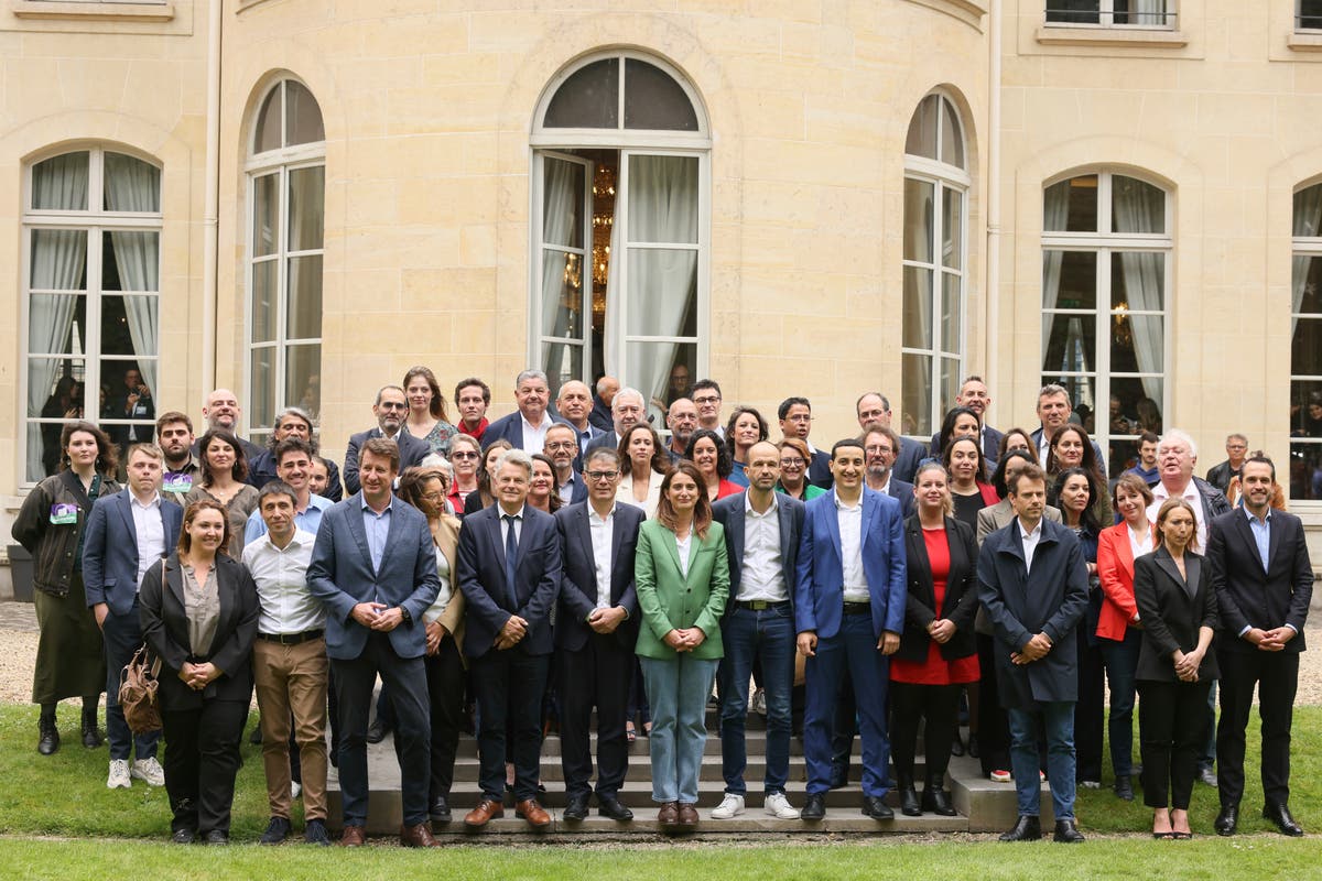 Bitter division over possible PM could &lsquo;shipwreck&rsquo; left-wing alliance in France