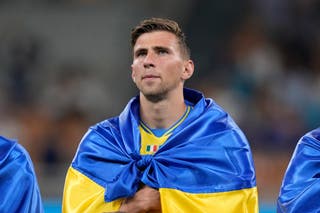 Illya Zabarnyi is wanted by PSG