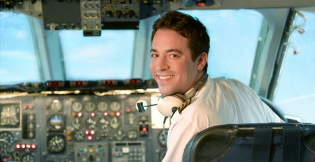 <p>Why airlines don’t allow pilots to have beards</p>