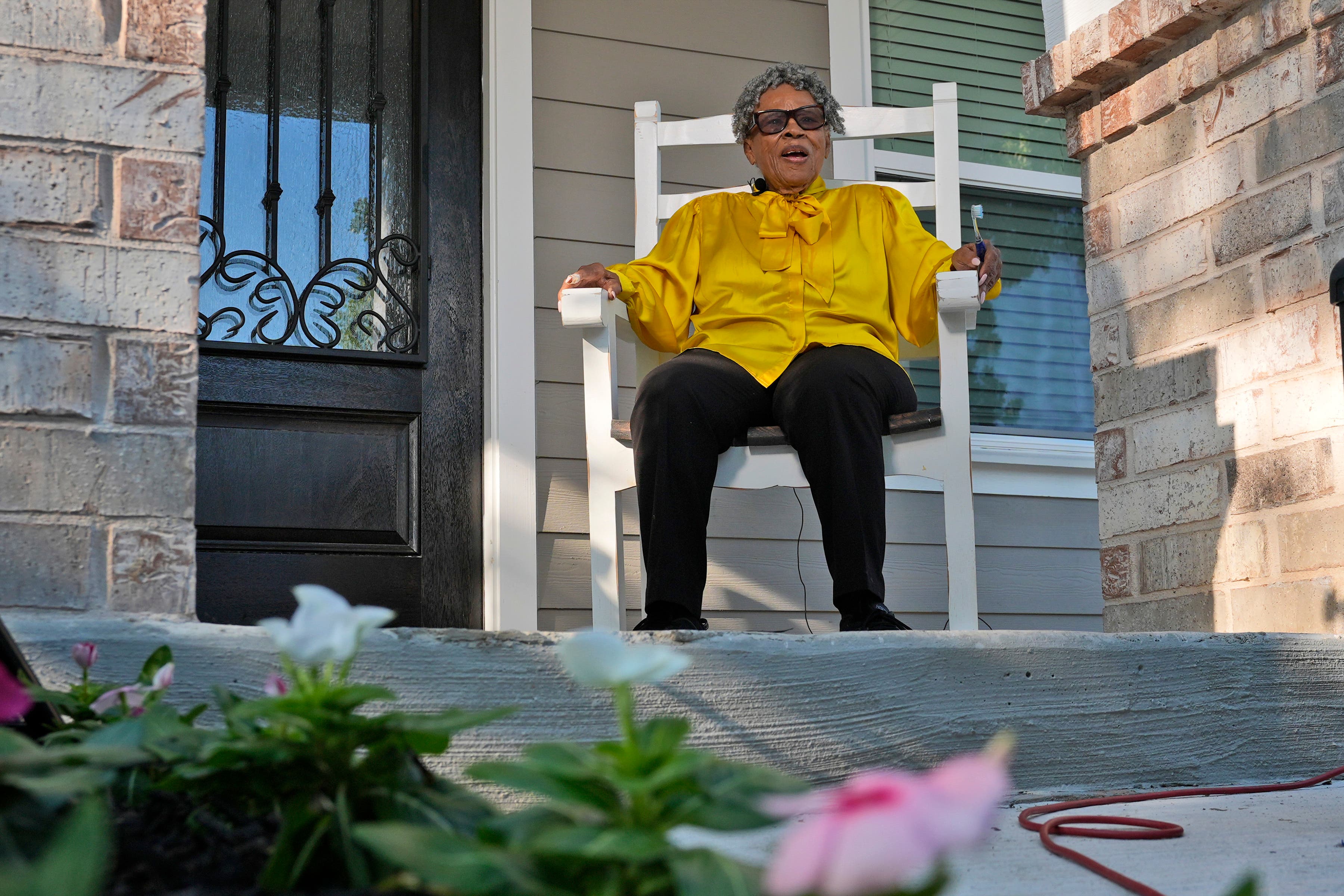 Opal Lee gets keys to her new Texas home 85 years after a racist mob drove her family from that lot - Vimarsana News
