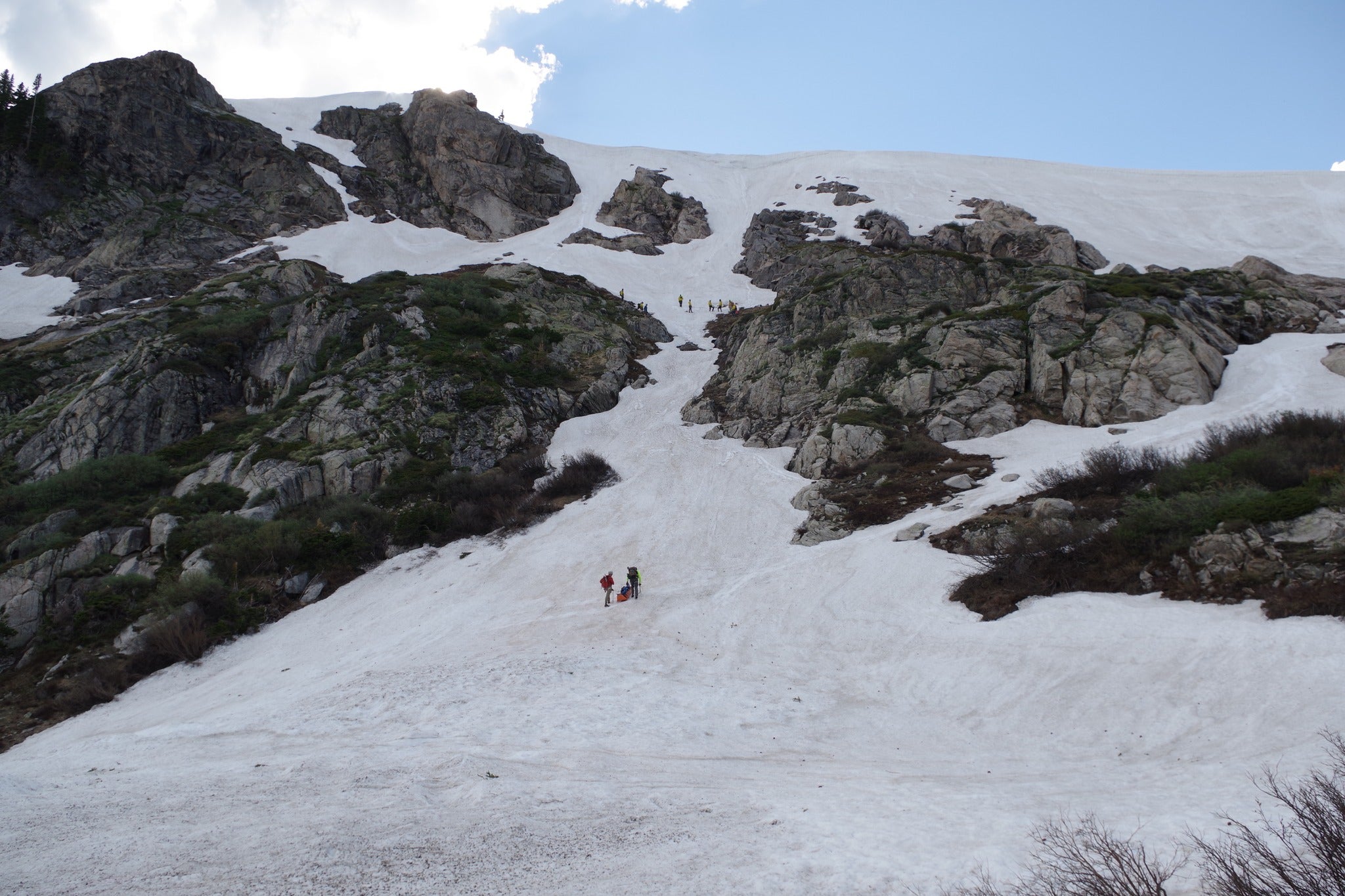 A hiker died after falling 300ft from a Rocky Mountain glacier, according to rescuers in Colorado