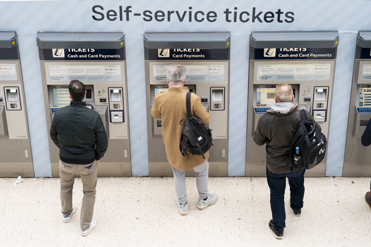 Train season tickets at record low