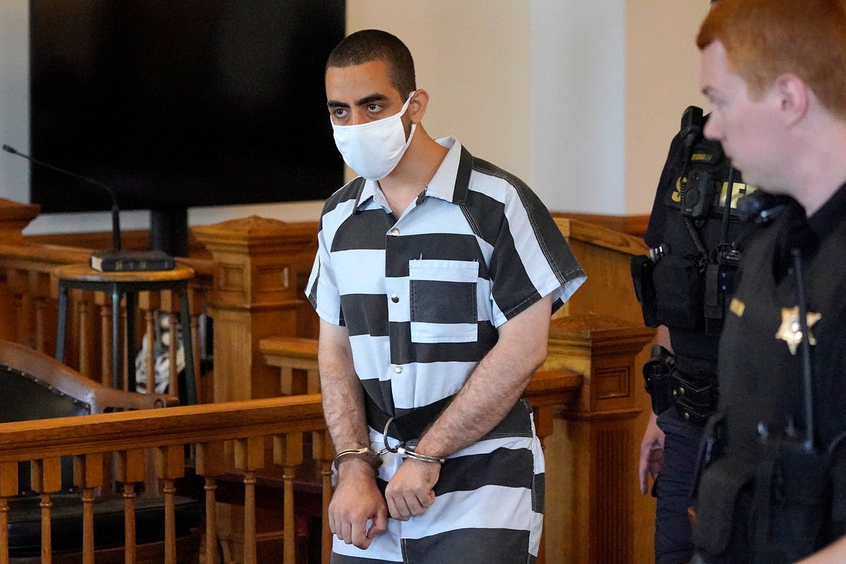 Salman Rushdie stabbing suspect expected to reject 20-year plea deal