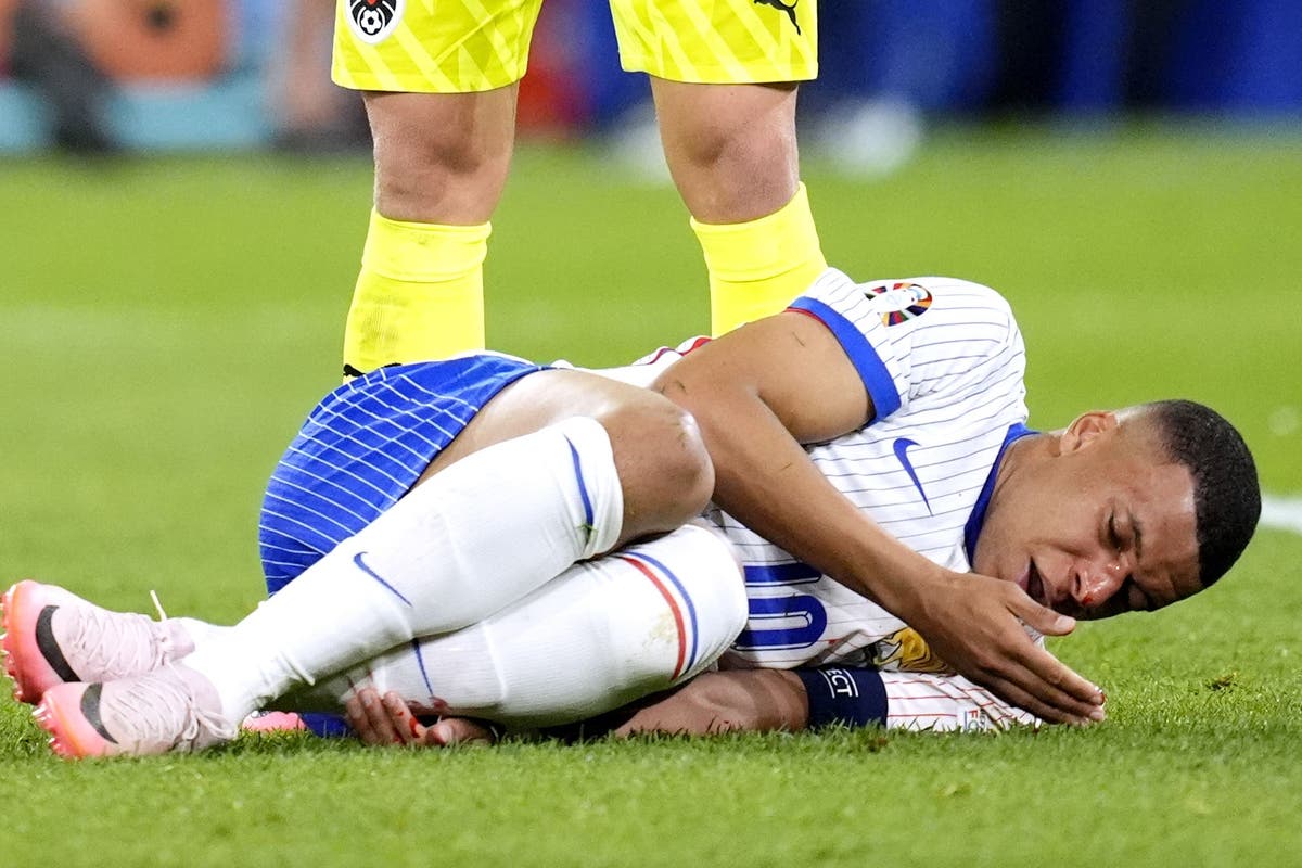 Kylian Mbappe says &lsquo;no victories without risks&rsquo; as France sweat on his fitness