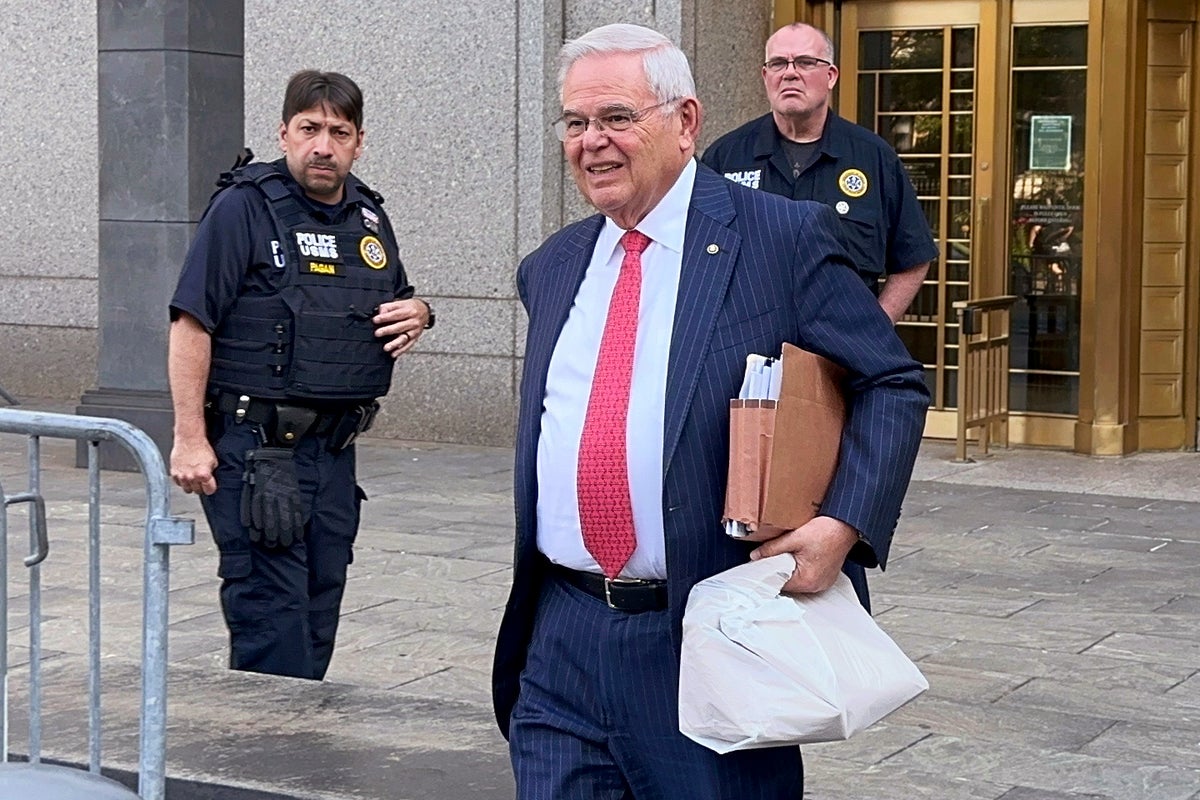 Gold bars and Sen. Bob Menendez’s curiosity about their price takes central role at bribery trial