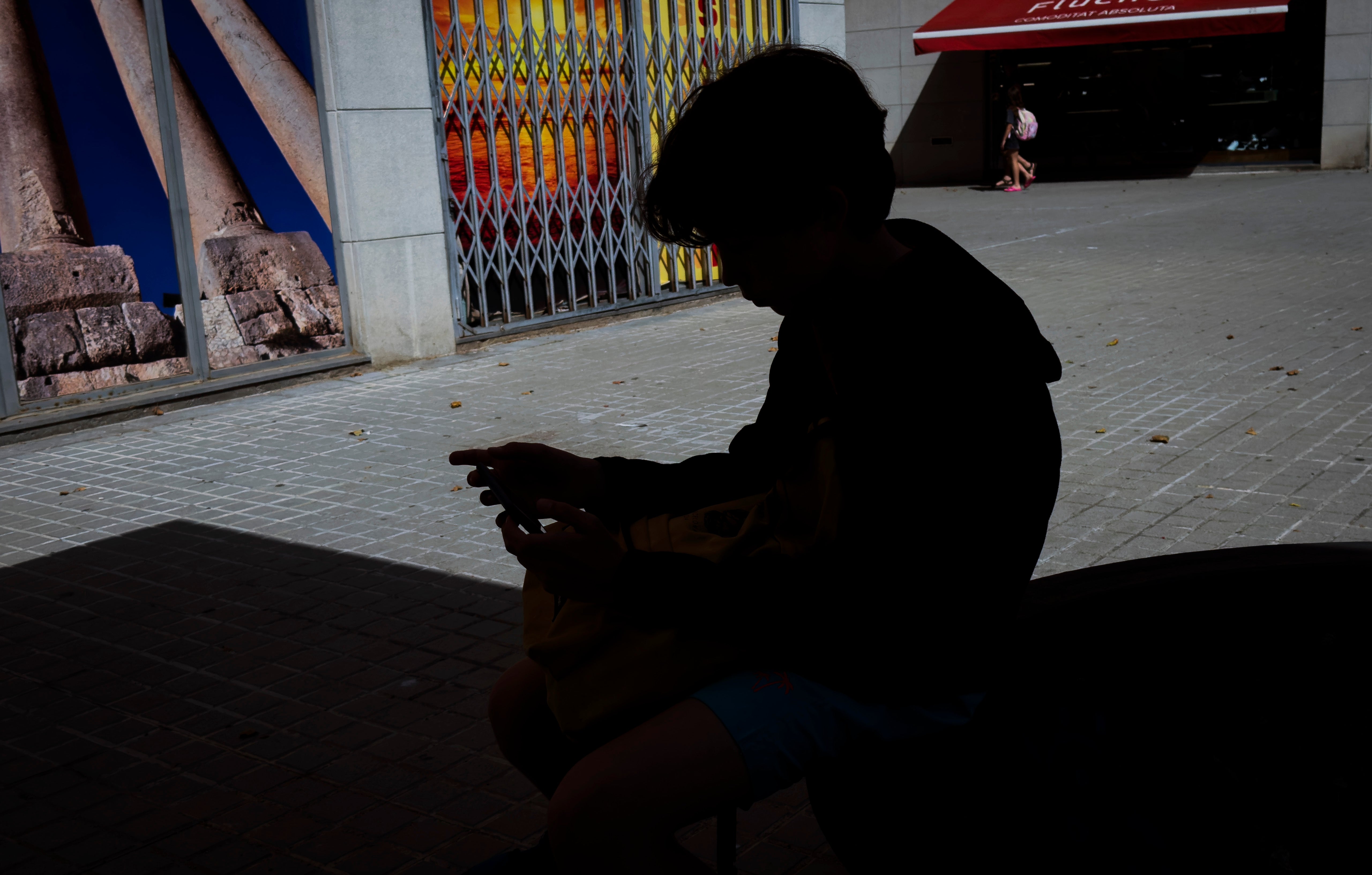 Europe Kids Without Phones